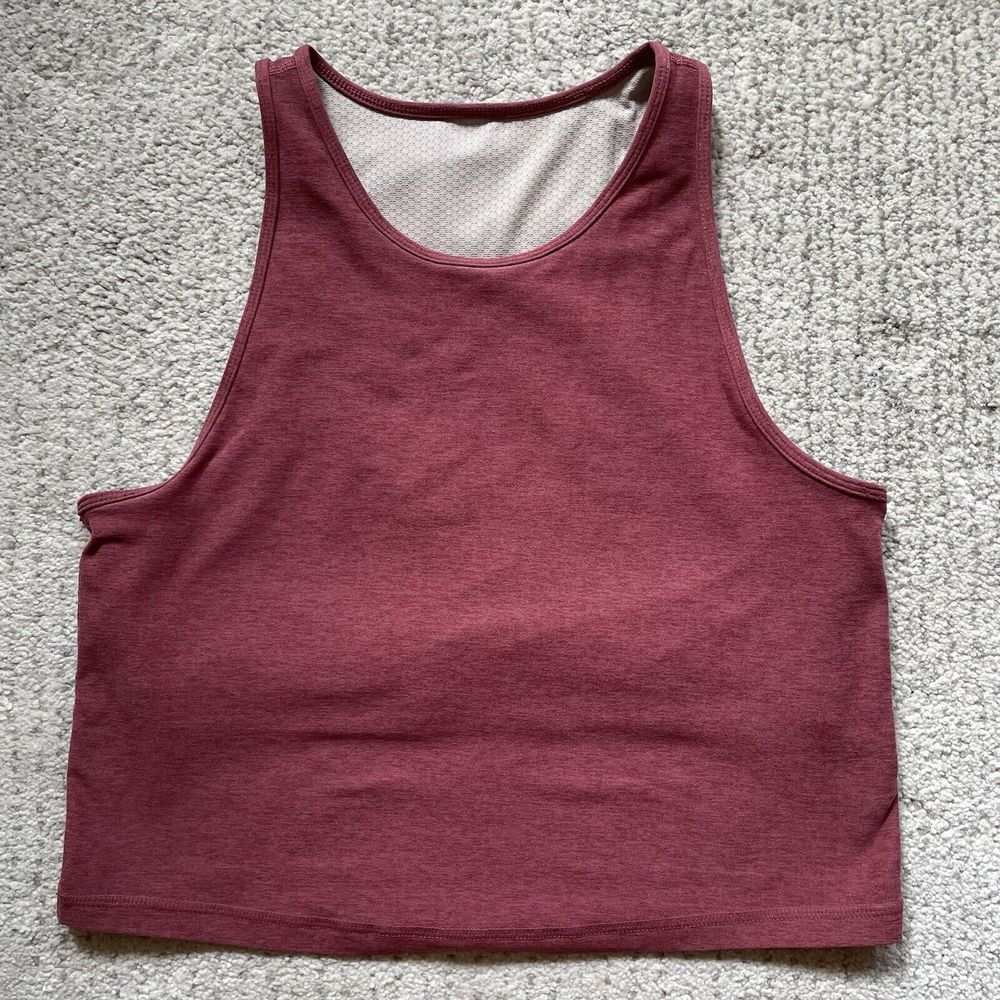 Vuori Large Elevation Red Pylo Tank Built-in Shelf Bra